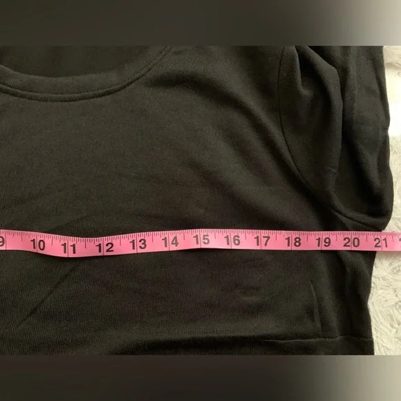 Black and White Long Sleeve Layered Look Top Shirt - Picture 6 of 10